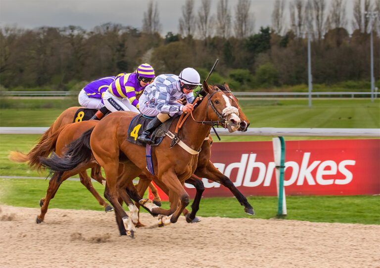 Southwell Horse Racing Tips for Today