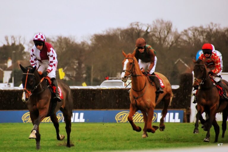 Ladbrokes Trophy and Early Cheltenham